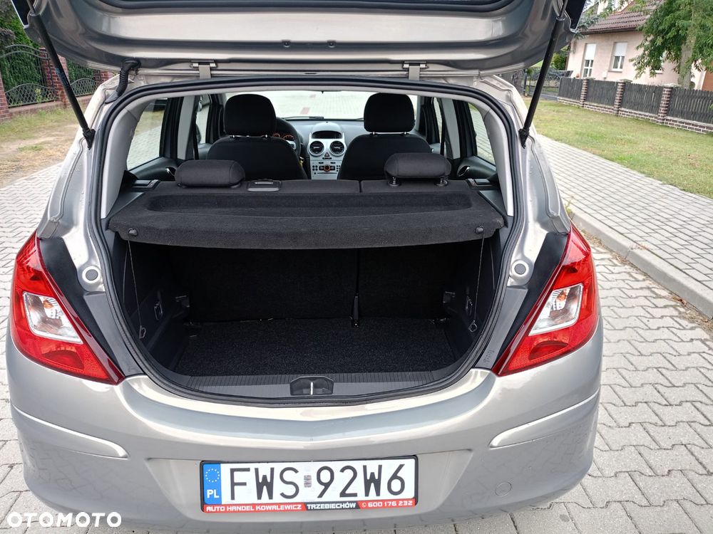 Opel Corsa - 12