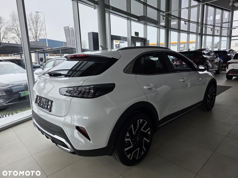 Kia XCeed 1.6 T-GDI Tribute DCT - 4