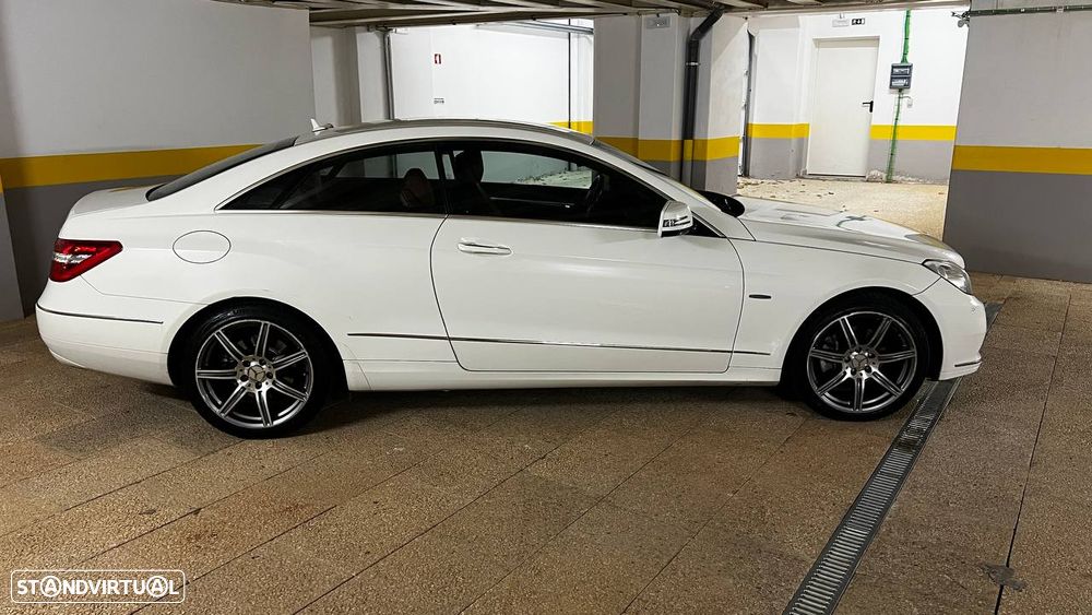 Mercedes-Benz E 250 CGi Elegance BE - 3
