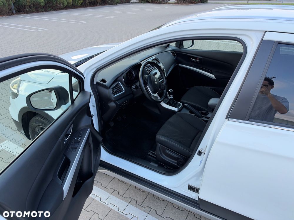 Suzuki SX4 S-Cross - 16