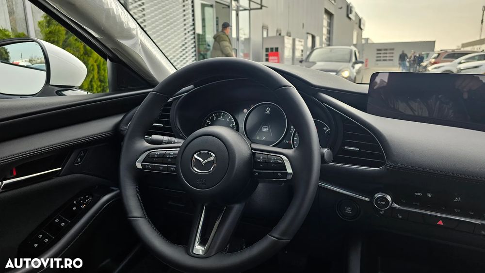 Mazda 3 e-SKYACTIV-X 186 M HYBRID Aut. CENTRE-LINE - 8