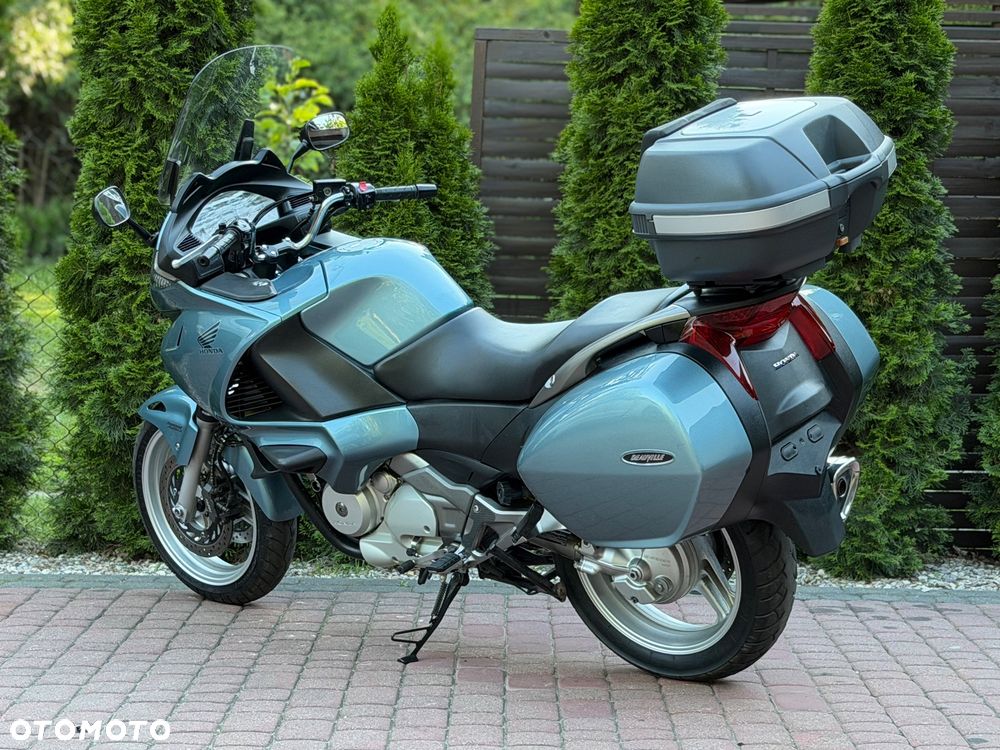 Honda NT - 8