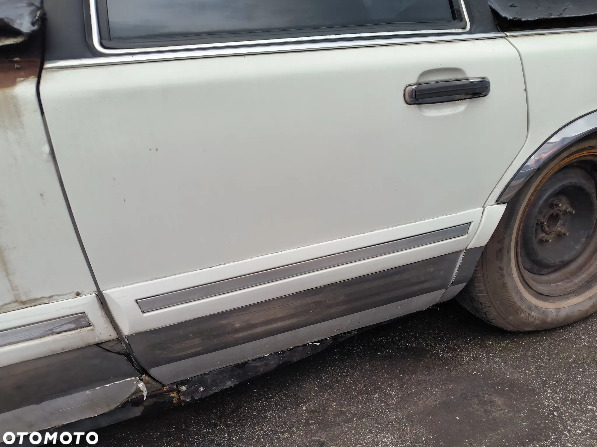 Części drzwi zderzak maska Lincoln Town Car II 89-97 4.8 V8 - 22