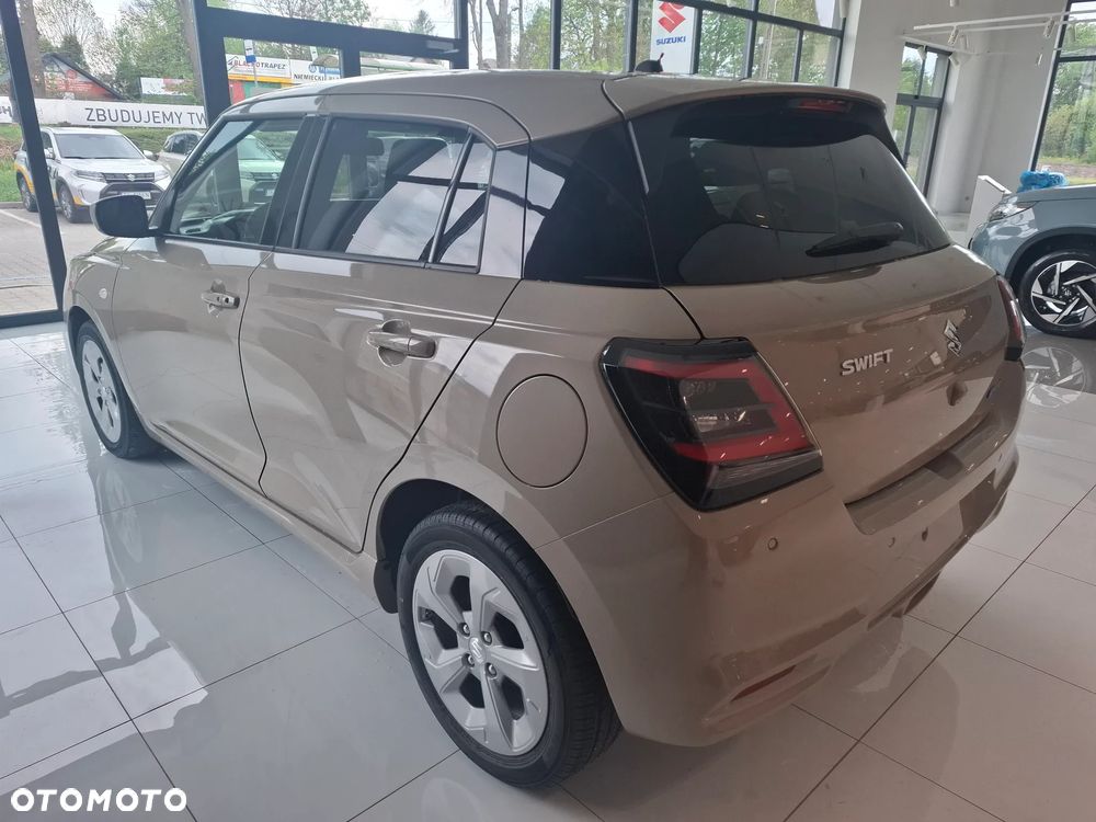 Suzuki Swift 1.2 Dualjet SHVS Premium Plus - 4