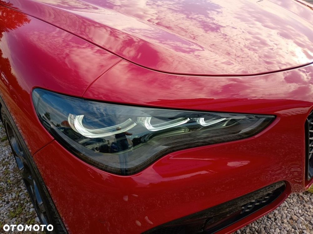 Alfa Romeo Stelvio 2.0 Turbo Competizione Q4 - 13