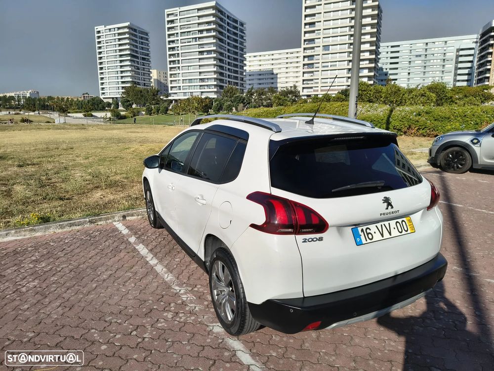 Peugeot 2008 1.2 PureTech Style - 2