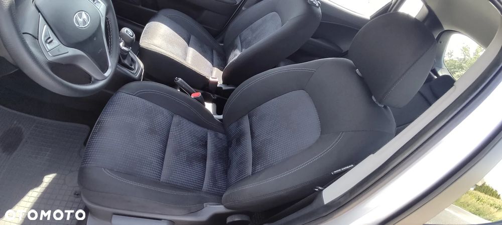 Hyundai ix20 1.4 blue Comfort - 20