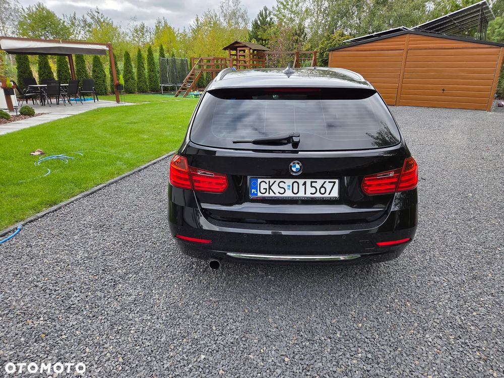 BMW Seria 3 320i Touring Luxury Line - 6