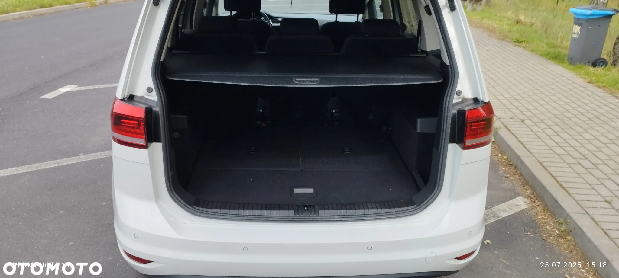 Volkswagen Touran - 13