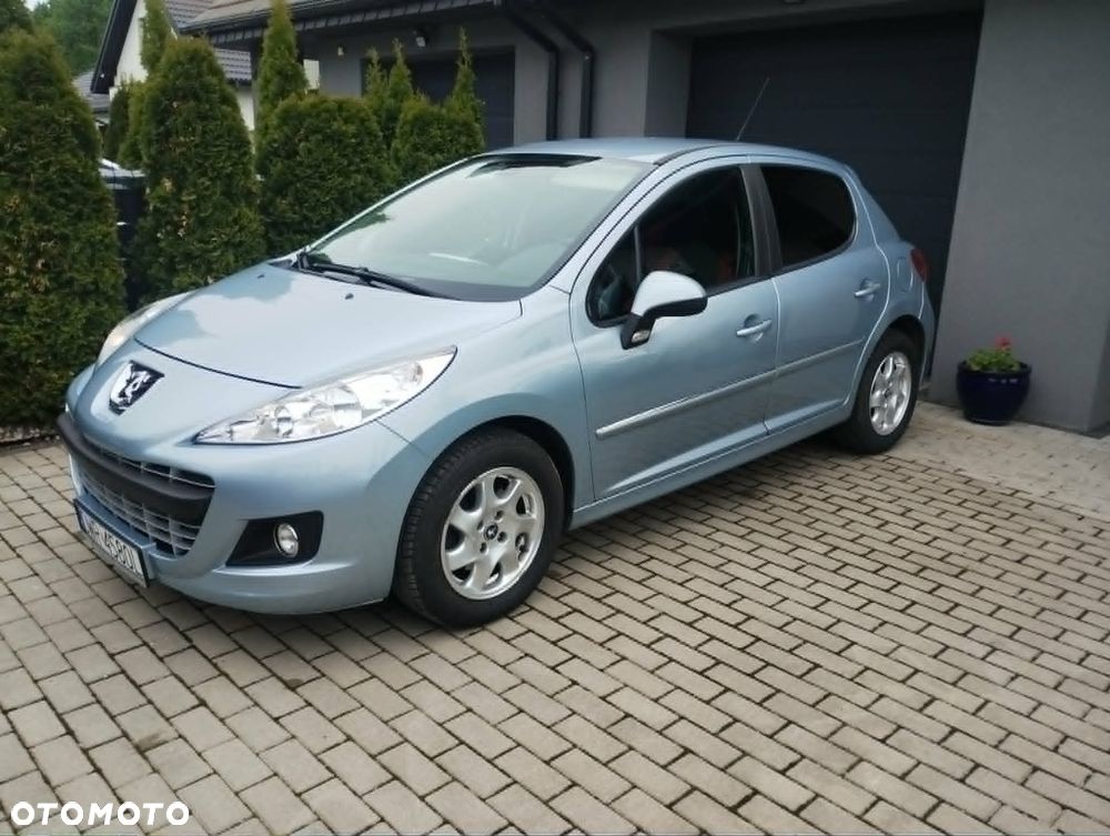 Peugeot 207 - 11