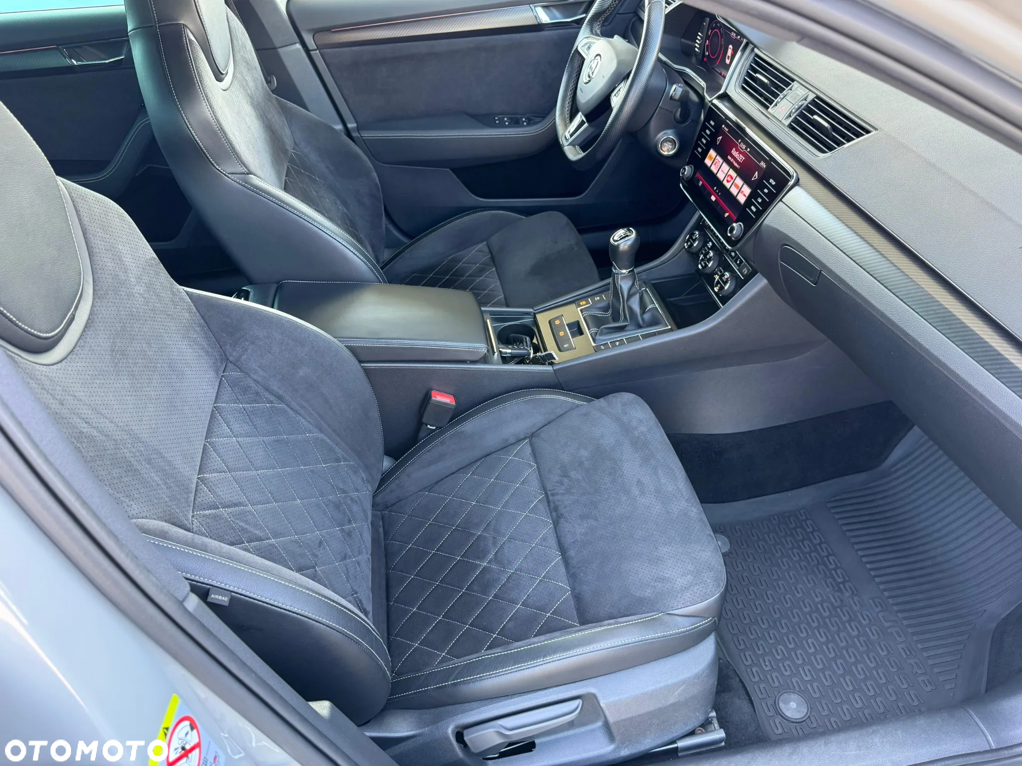 Skoda Superb 1.5 TSI Sportline - 17