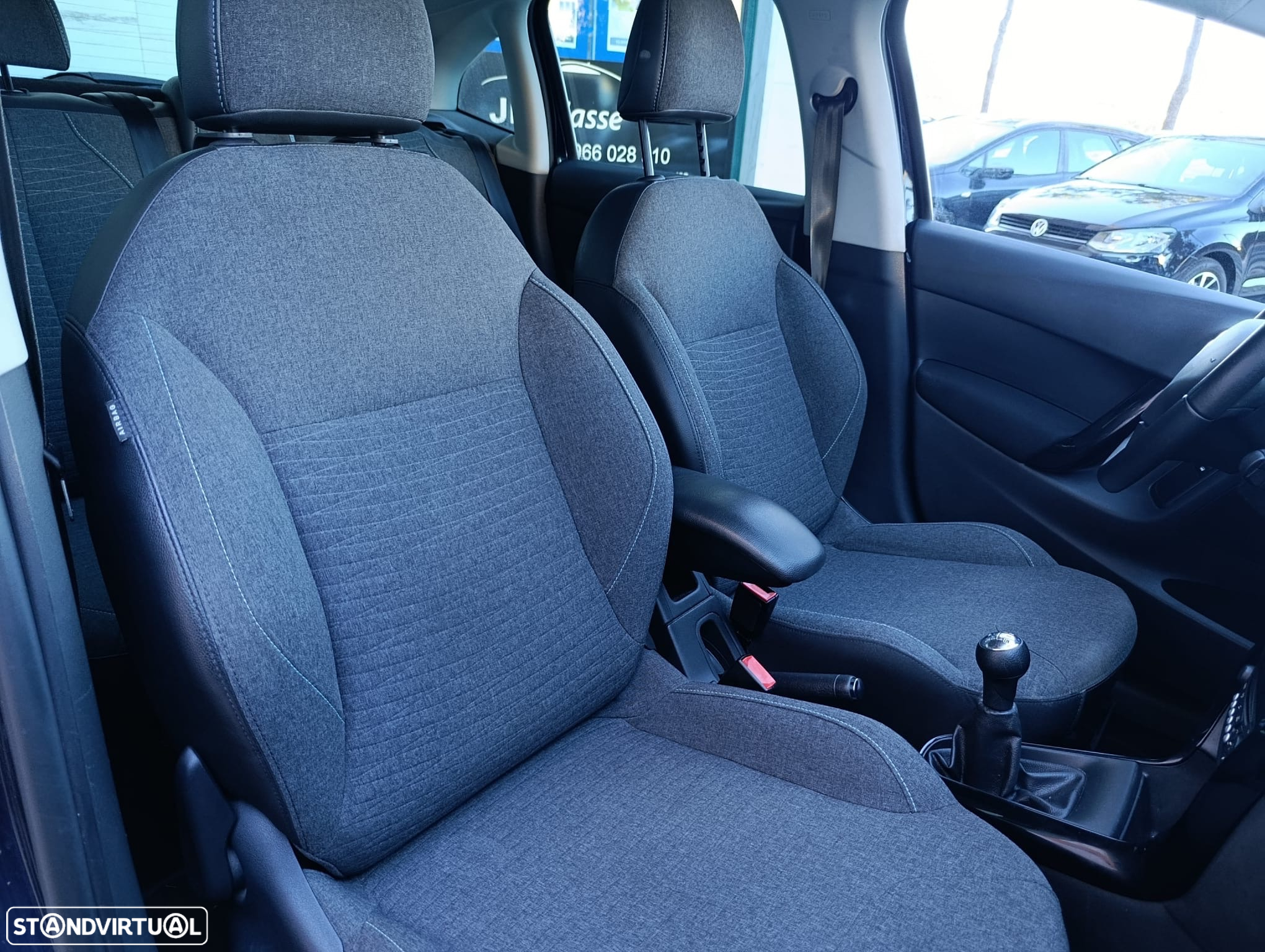 Citroën C3 1.2 PureTech Collection - 10