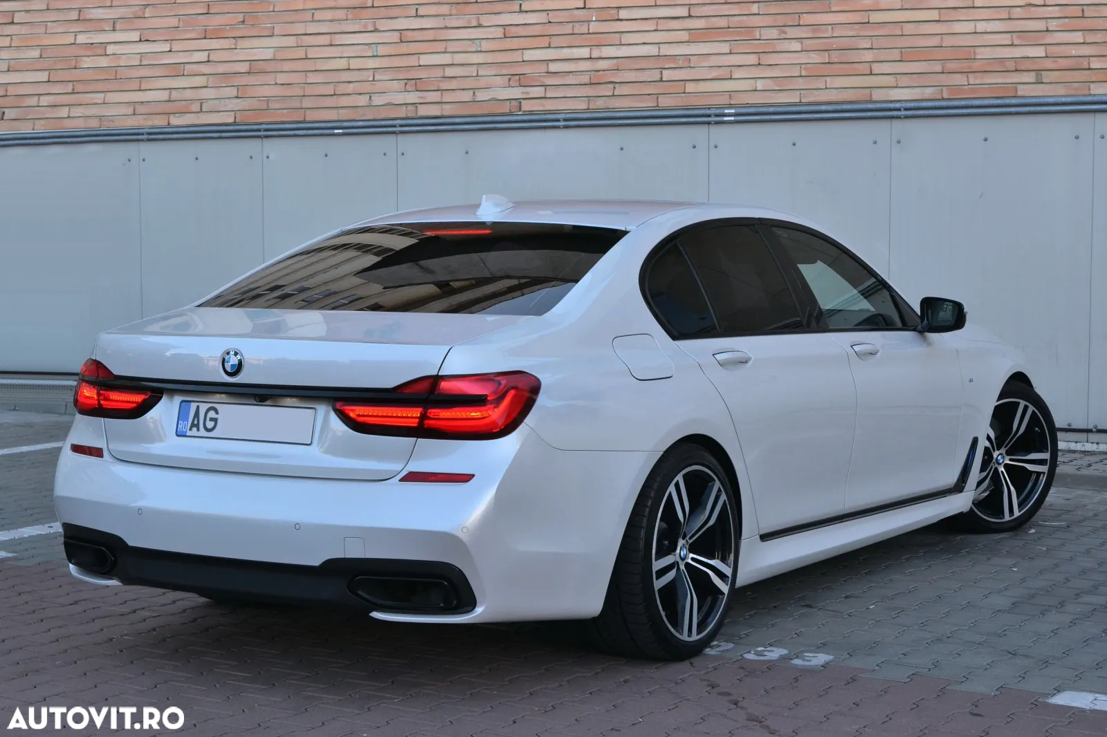 BMW Seria 7 730d - 4