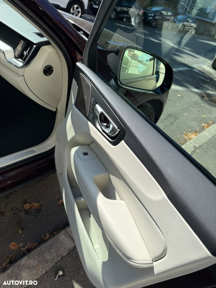 Volvo XC 60 T6 AWD Ultra Dark - 5