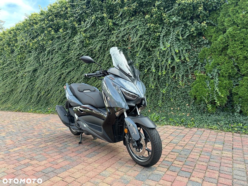 Yamaha X-max - 1