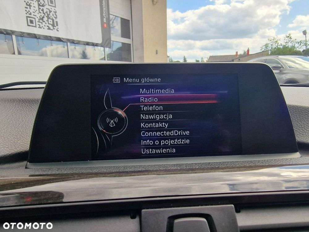 BMW Seria 3 318d Luxury Line - 30