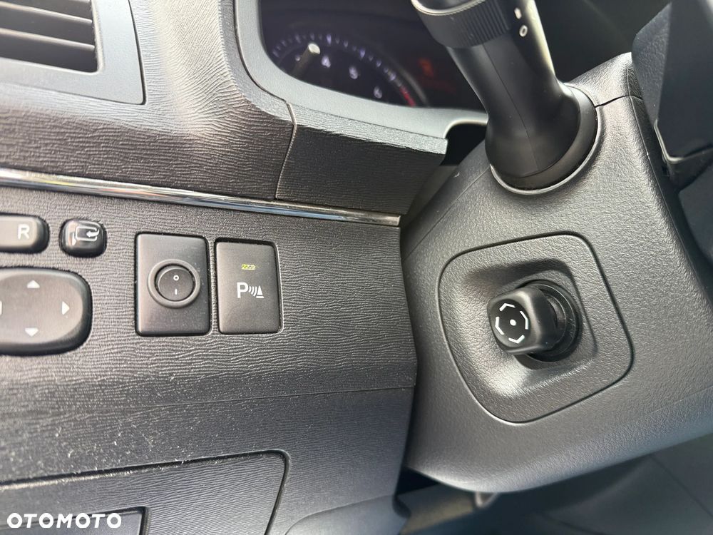 Toyota Avensis 2.0 Prestige MS - 11