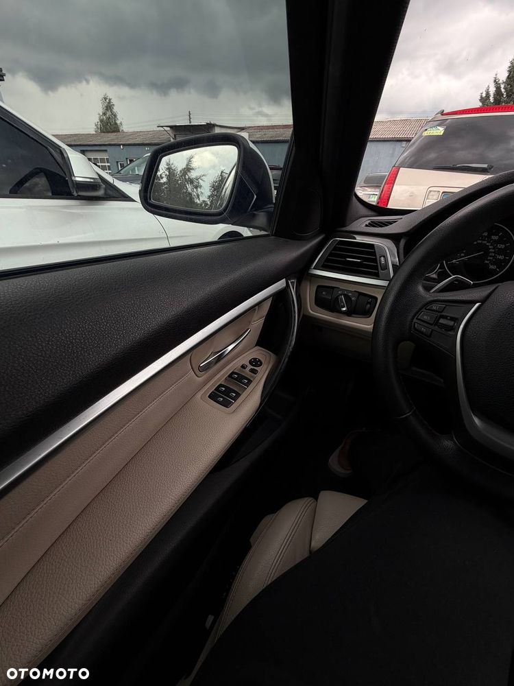 BMW Seria 3 330e iPerformance Luxury Line - 10