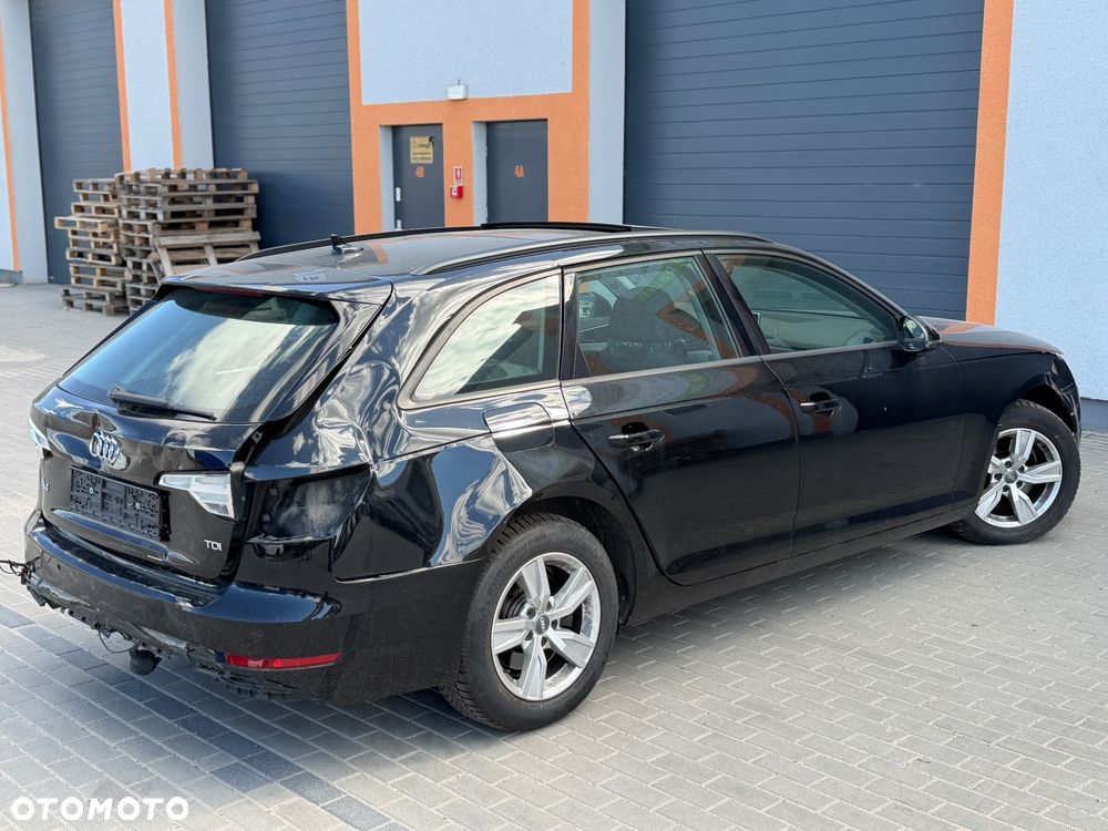 Audi A4 Avant 2.0 TDI S tronic - 6