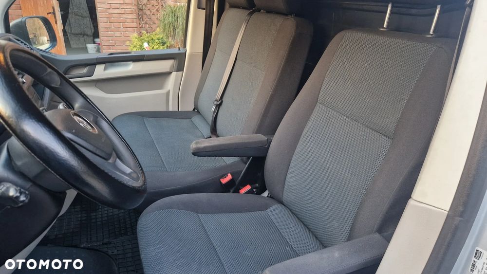 Volkswagen Transporter - 13
