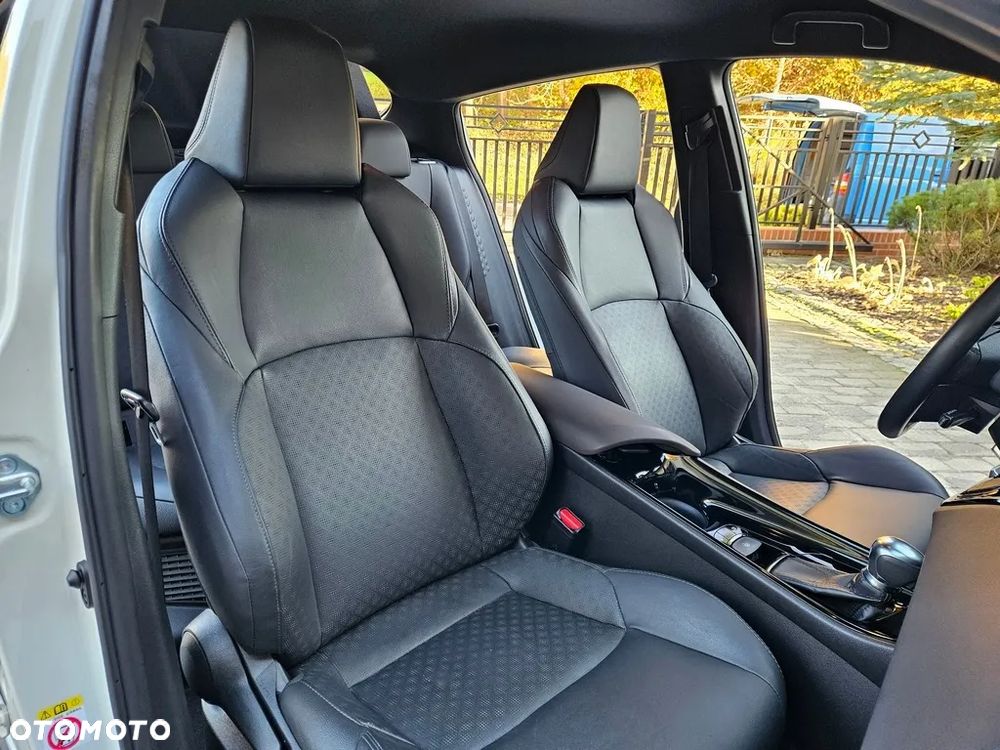 Toyota C-HR 1.8 Hybrid Prestige - 13