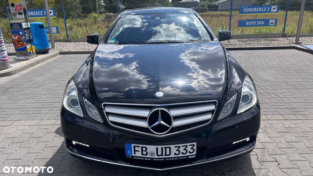Mercedes-Benz Klasa E 350 CGI BlueEFFICIENCY 7G-TRONIC Avantgarde - 5