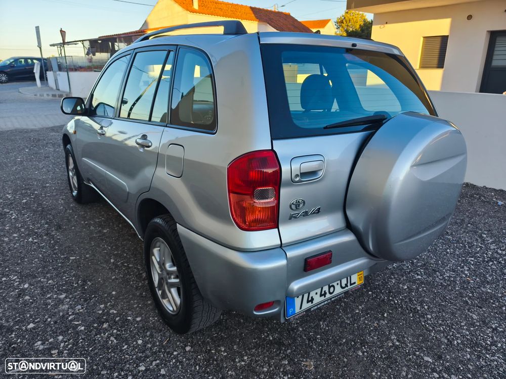 Toyota RAV4 2.0 Pack 2 - 4