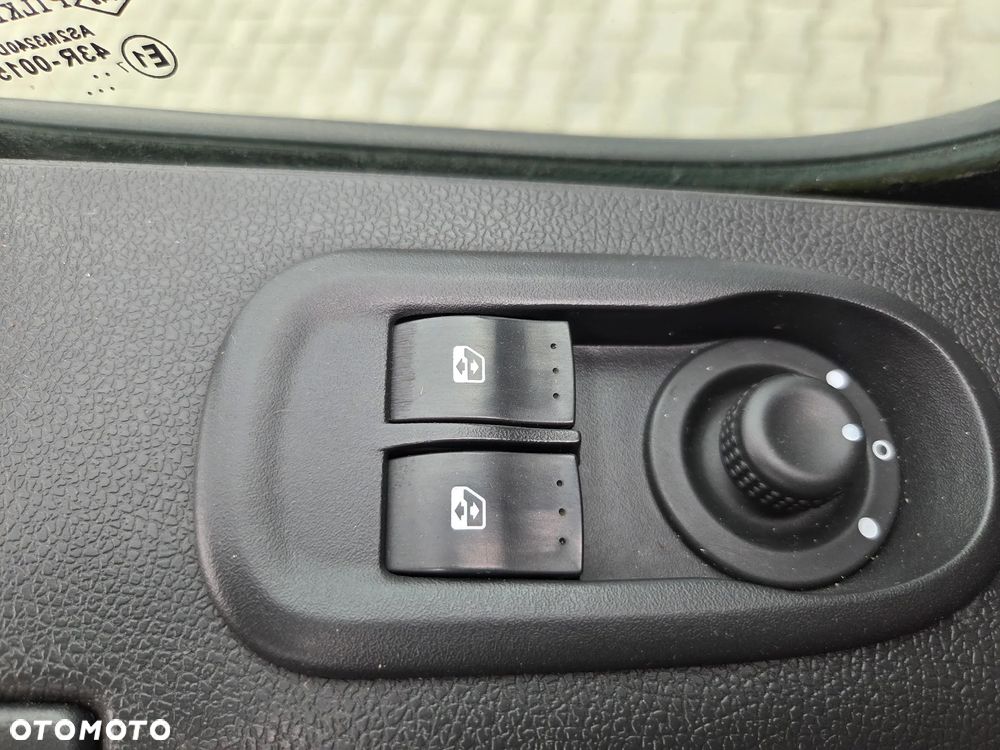 Renault Nissan Nv400 2.3DCI euro 6 L2H2 - 19