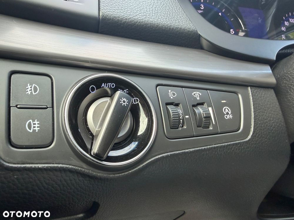 Hyundai i40 Kombi 1.7 CRDi Premium - 28