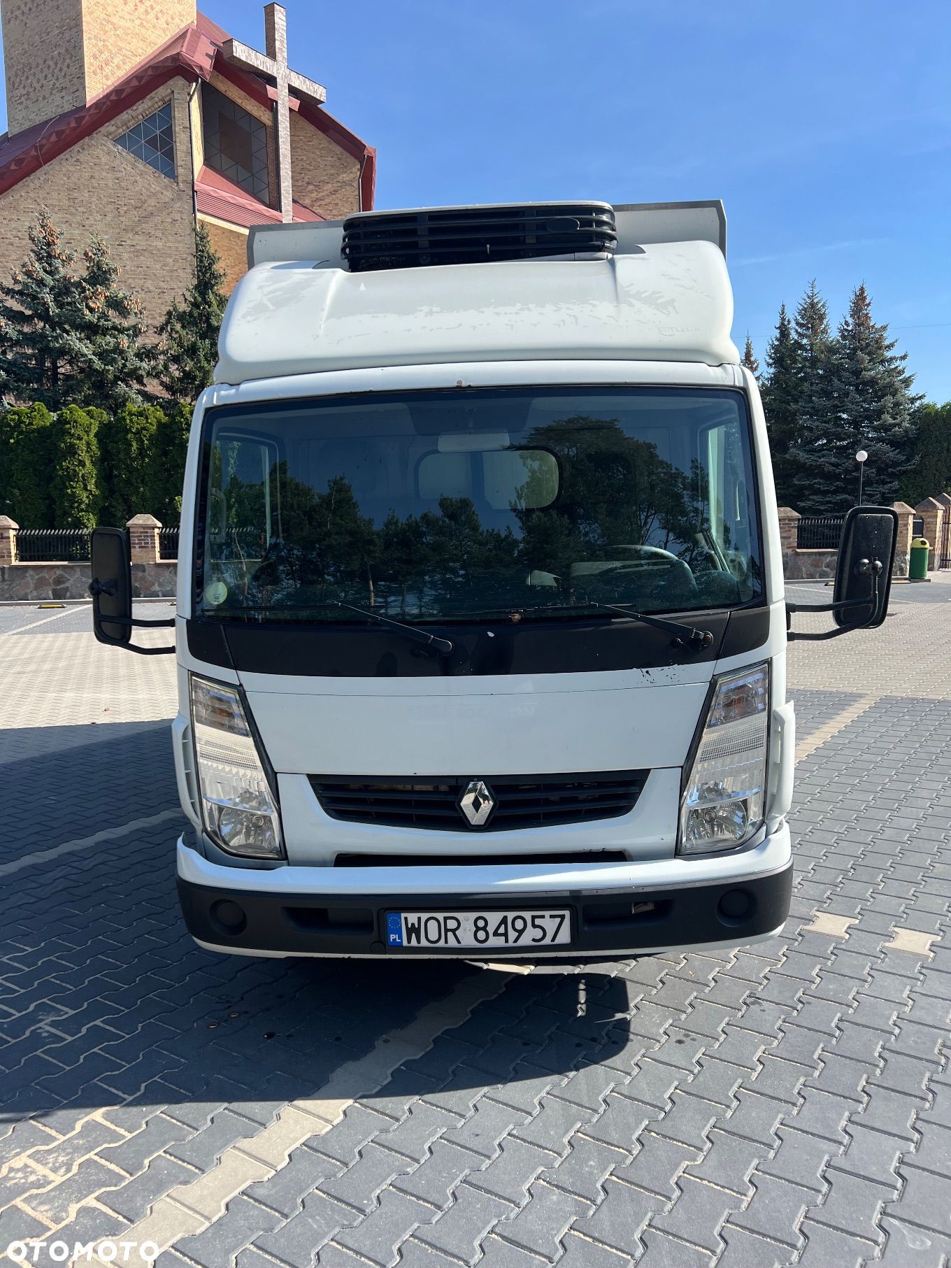 Renault Maxity - 1
