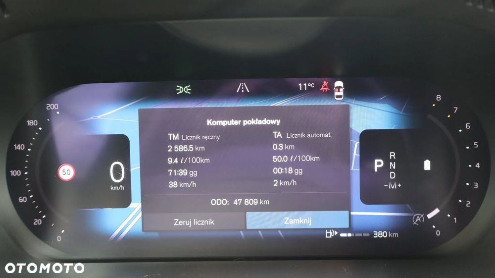 Volvo XC 60 B5 B AWD Plus Dark - 28