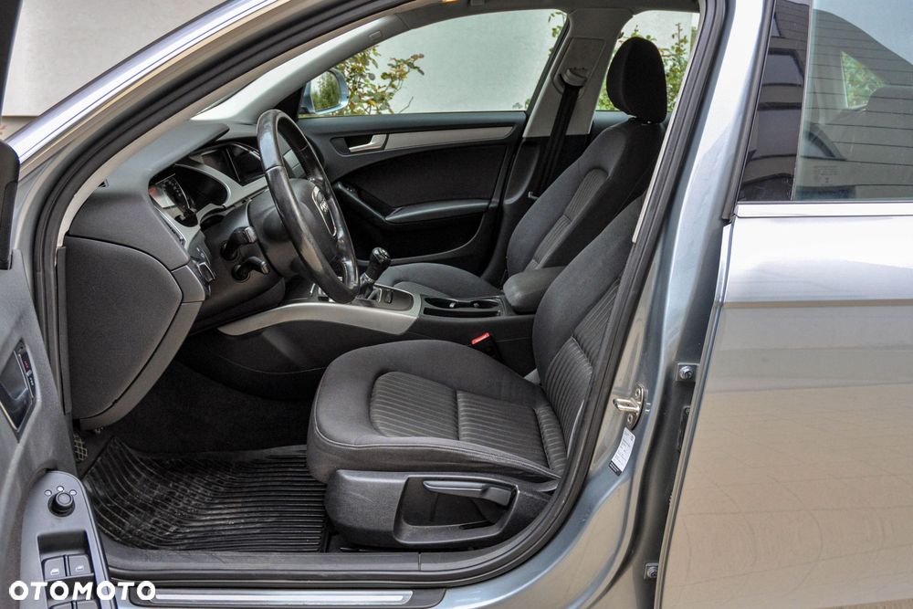 Audi A4 Limousine - 7