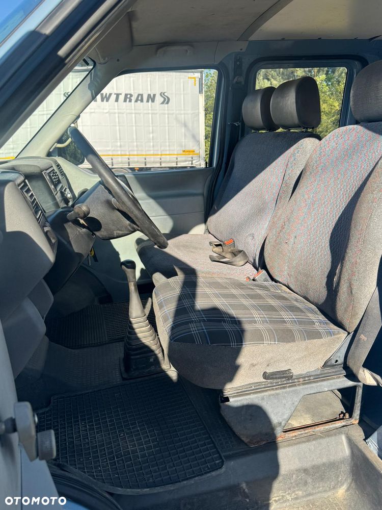 Volkswagen Transporter - 7