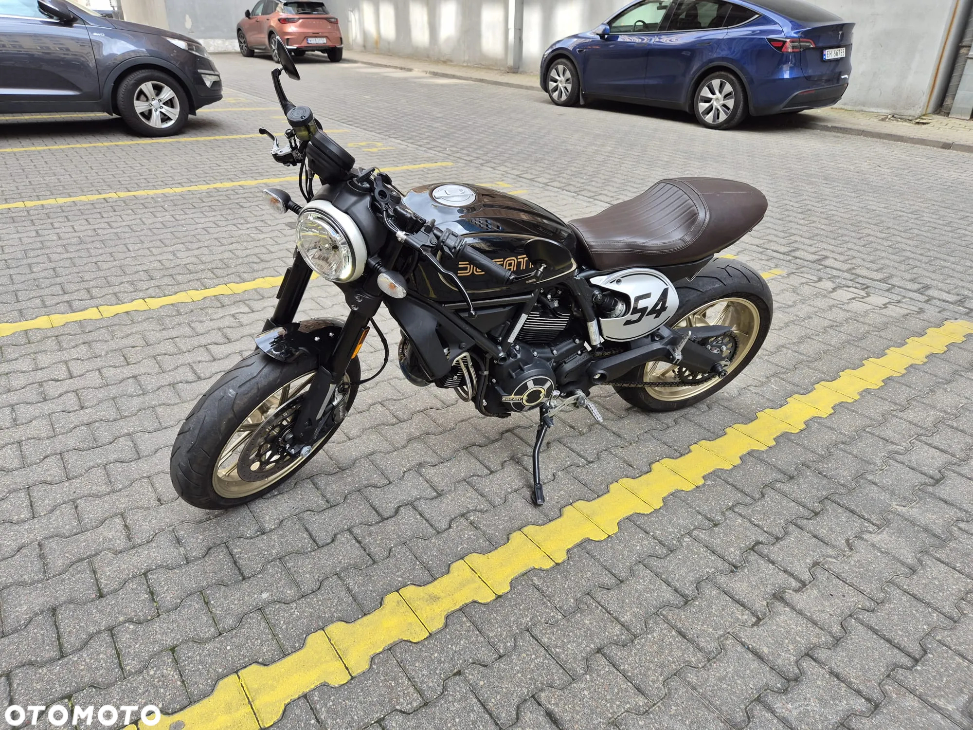 Ducati Scrambler - 13