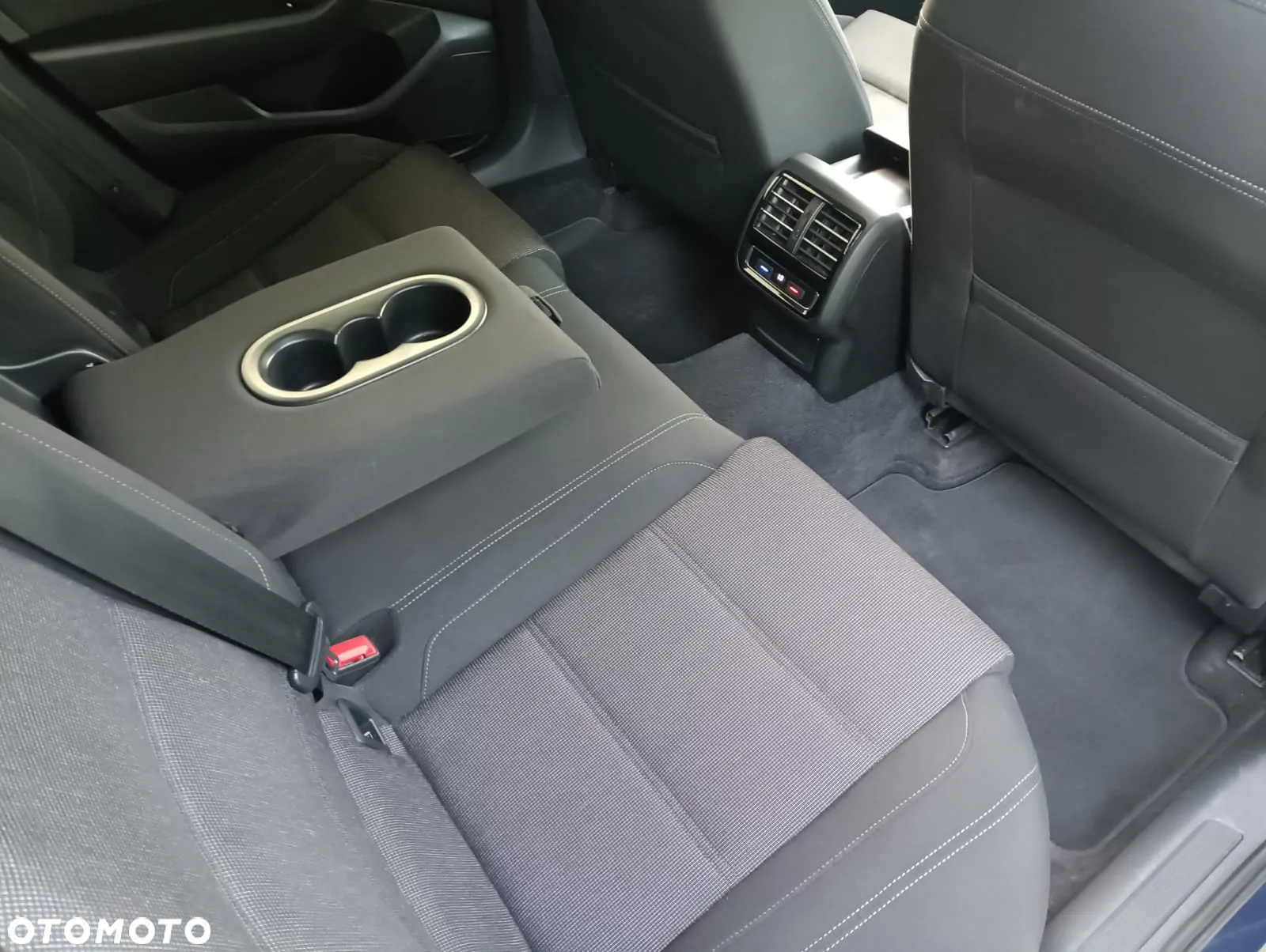 Volkswagen Passat 2.0 TDI BMT Comfortline - 16