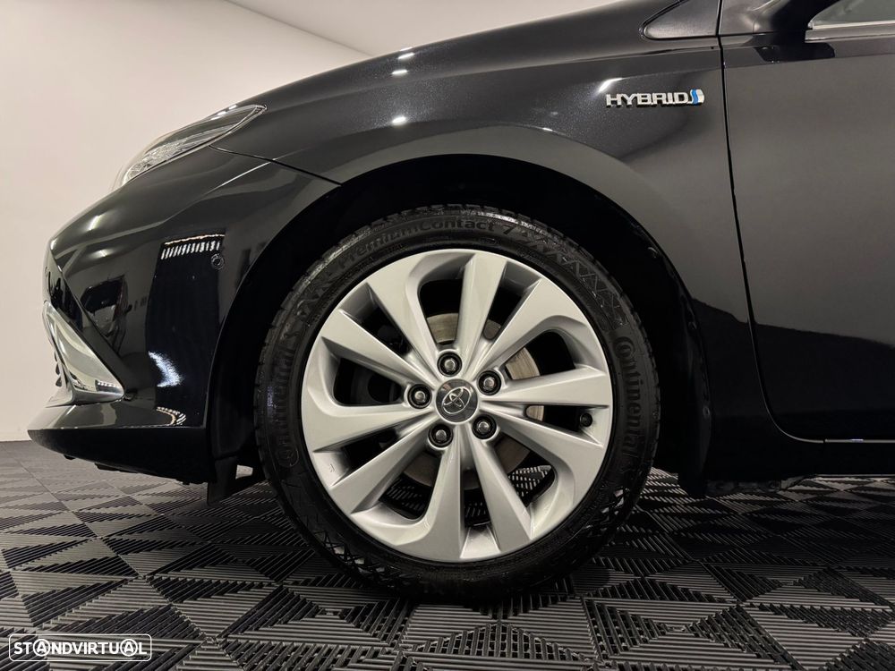 Toyota Auris Touring Sports 1.8 HSD Comfort +P.Techno+P.Sport - 11