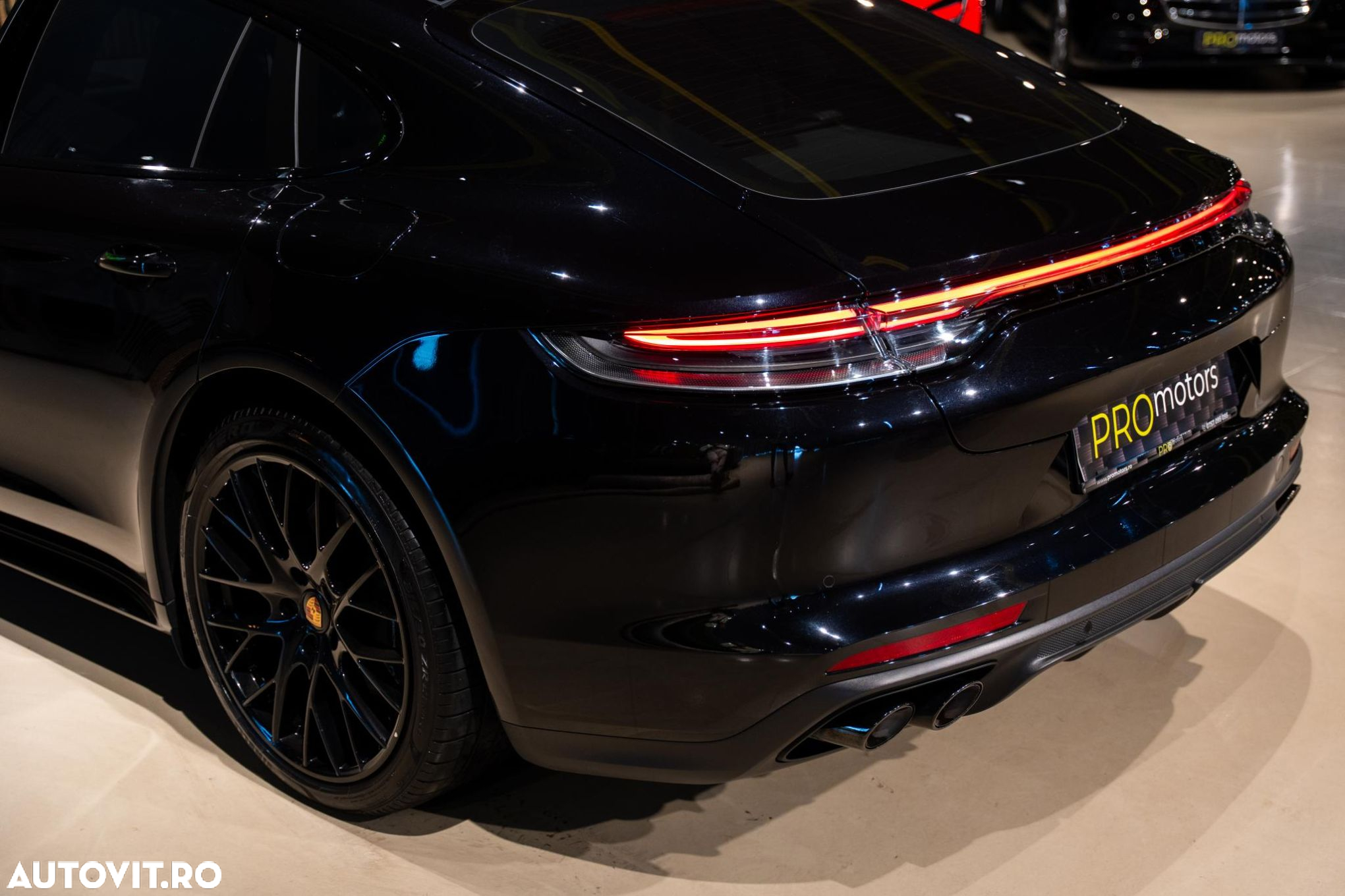 Porsche Panamera - 30