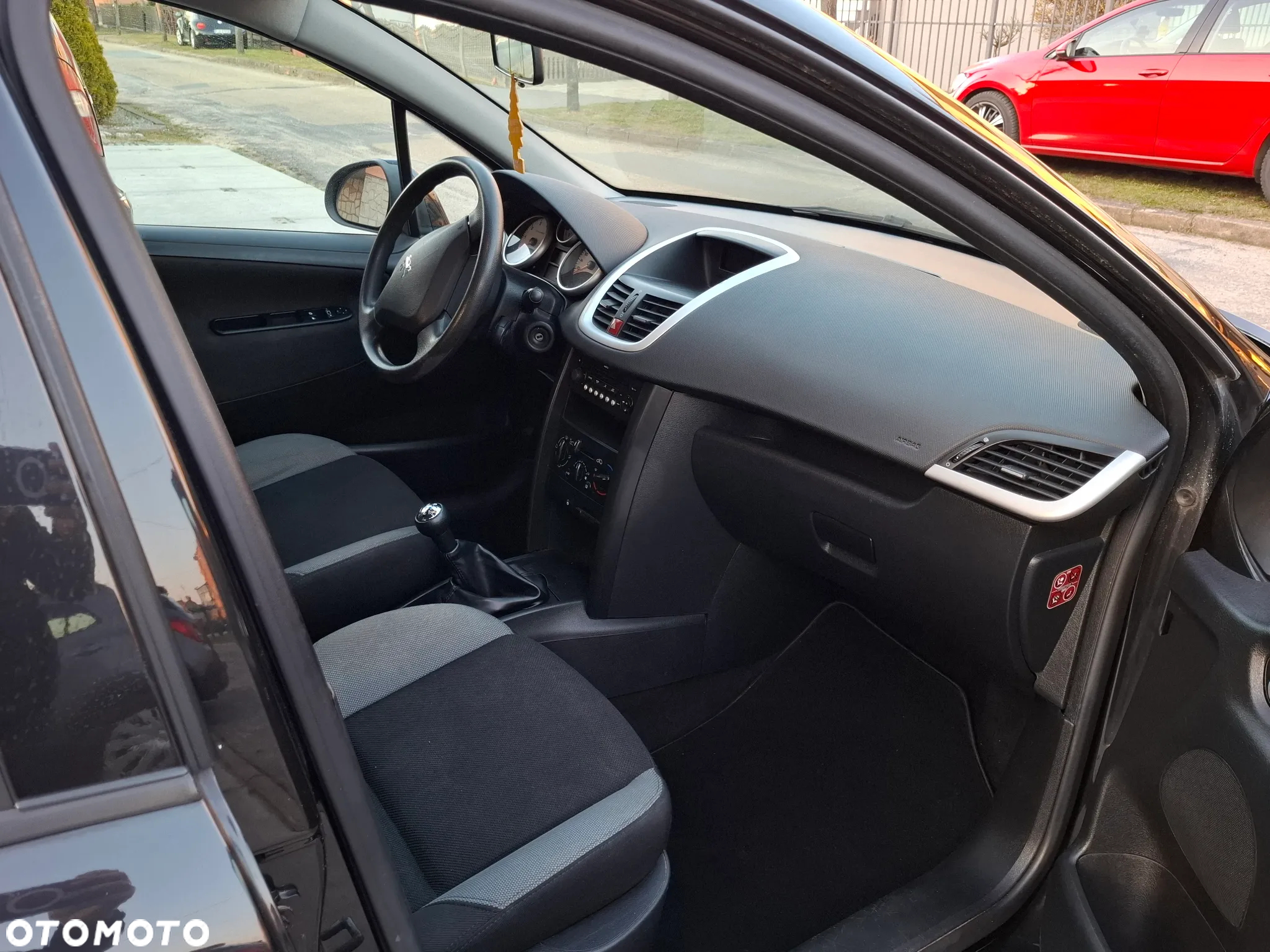 Peugeot 207 1.4 Trendy - 6