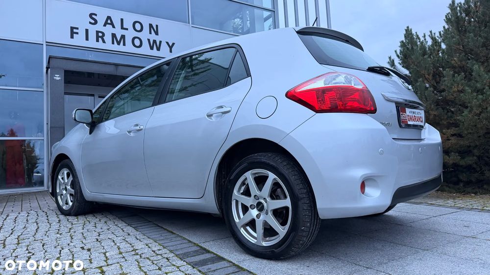 Toyota Auris 1.6 Prestige - 12