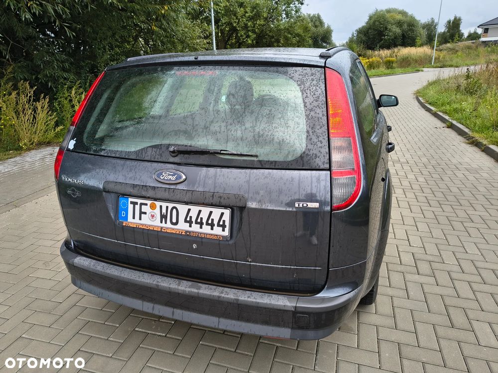 Ford Focus - 8