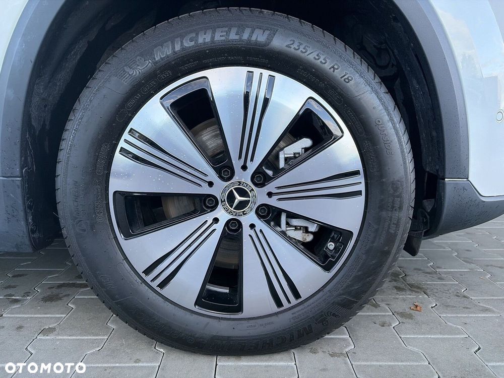 Mercedes-Benz EQA - 16