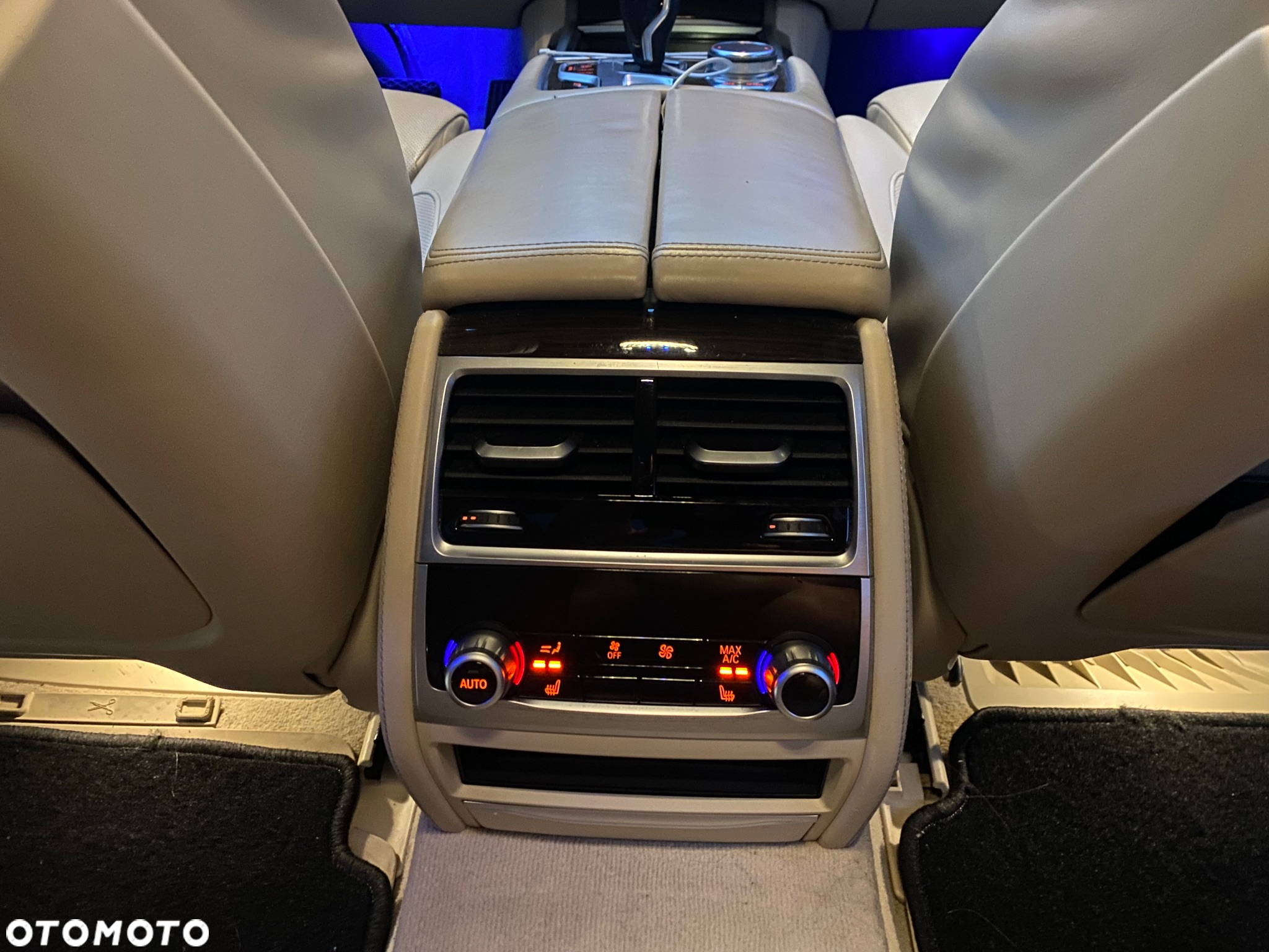 BMW Seria 7 730d xDrive - 21