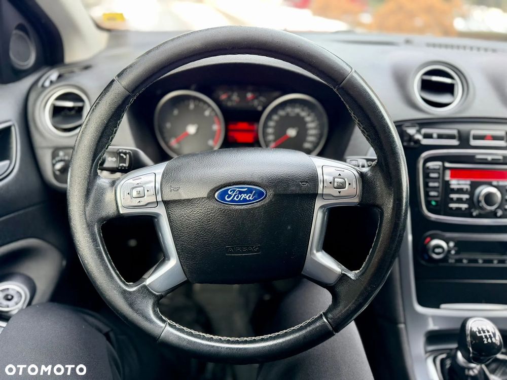 Ford Mondeo 2.0 TDCi Trend - 16