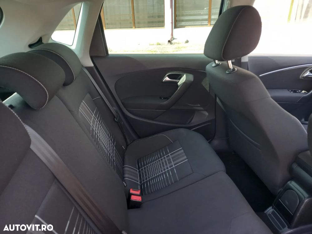 Volkswagen Polo 1.2 TSI Blue Motion Technology Lounge - 8