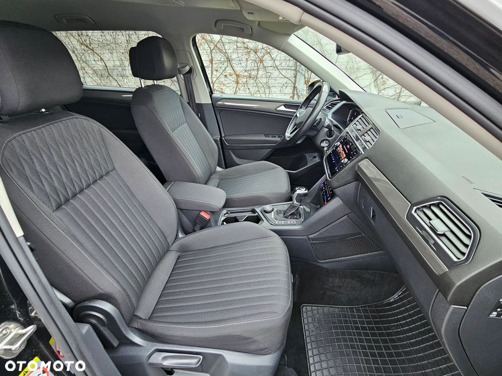 Volkswagen Tiguan Allspace 2.0 TSI 4Mot Life DSG - 10