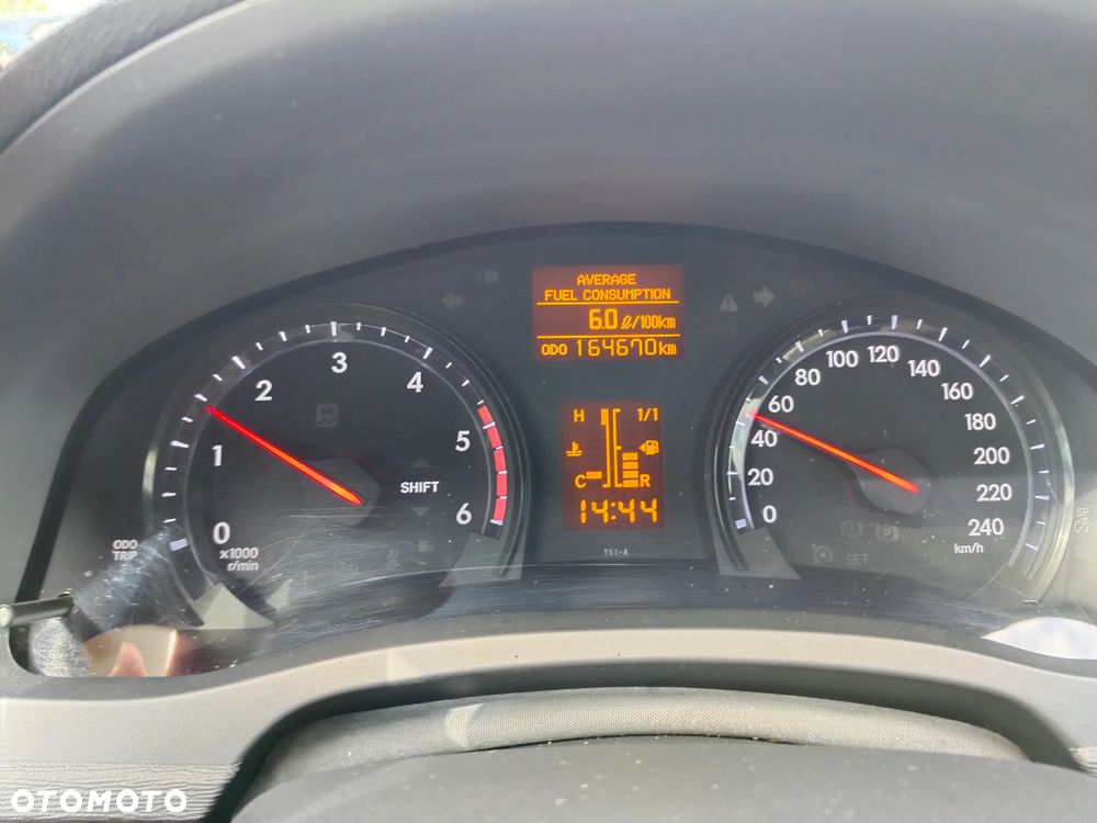 Toyota Avensis 2.0 D-4D Premium - 16