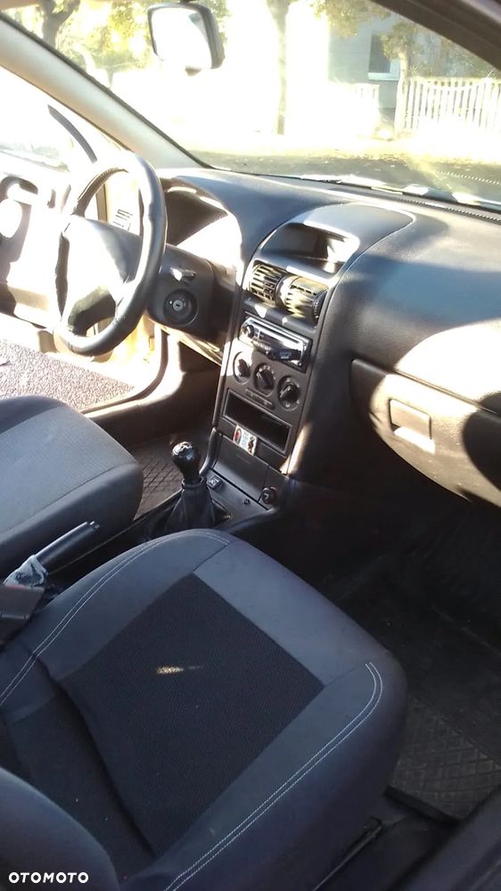 Opel Astra - 9