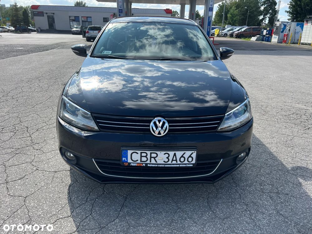 Volkswagen Jetta 1.6 TDI Comfortline - 3
