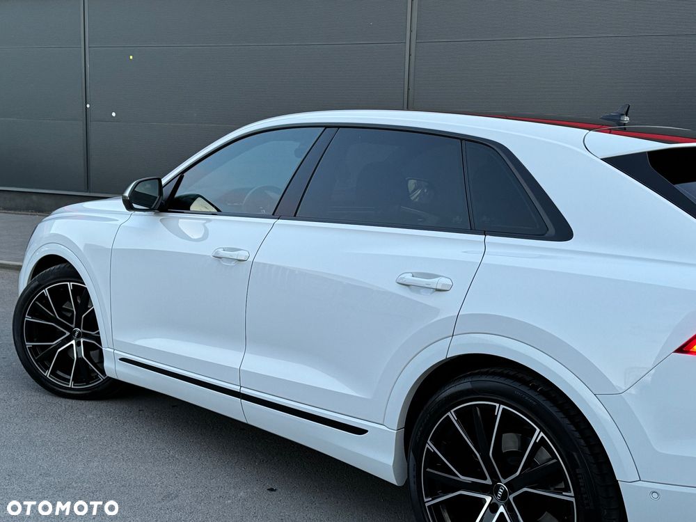 Audi SQ8 - 20