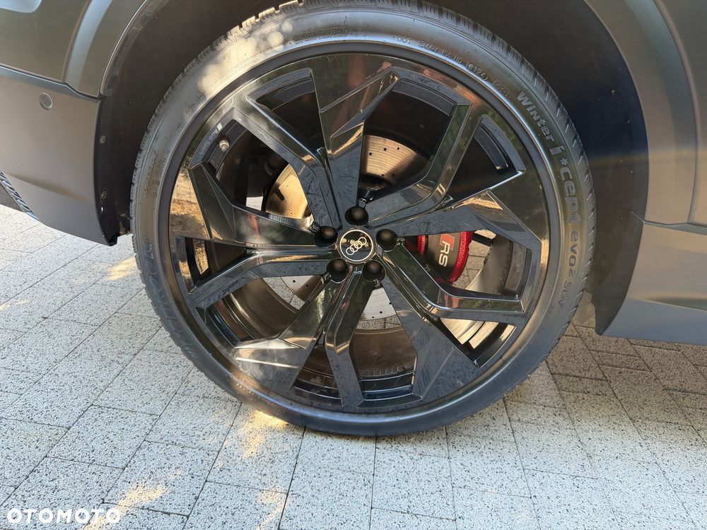 Audi RS Q8 - 27